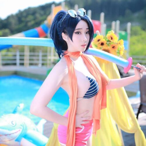 LMHT: Ngày hè mát lạnh với Fiora Tiệc Bể Bơi cosplay